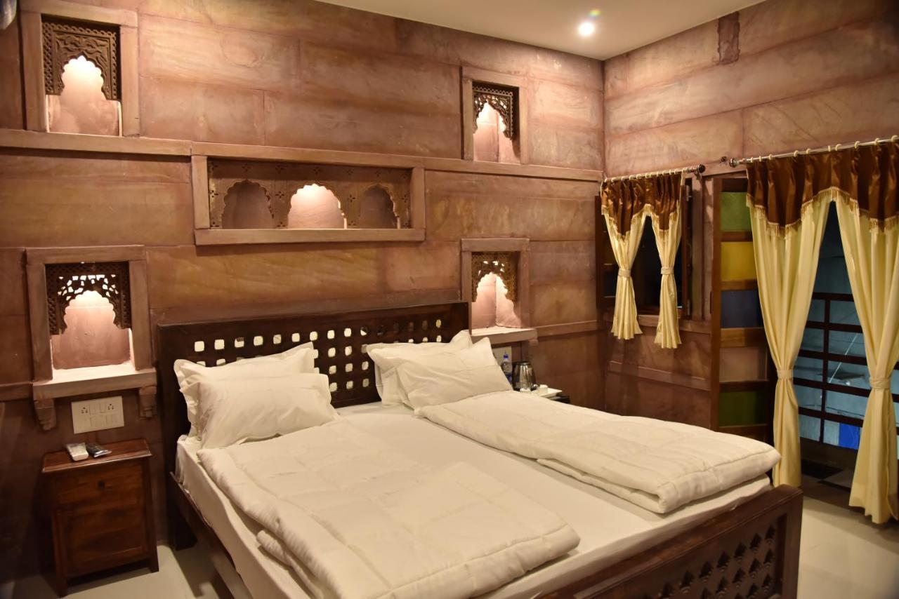 ג'ודפור Dev Kothi - Boutique Heritage Stay מראה חיצוני תמונה