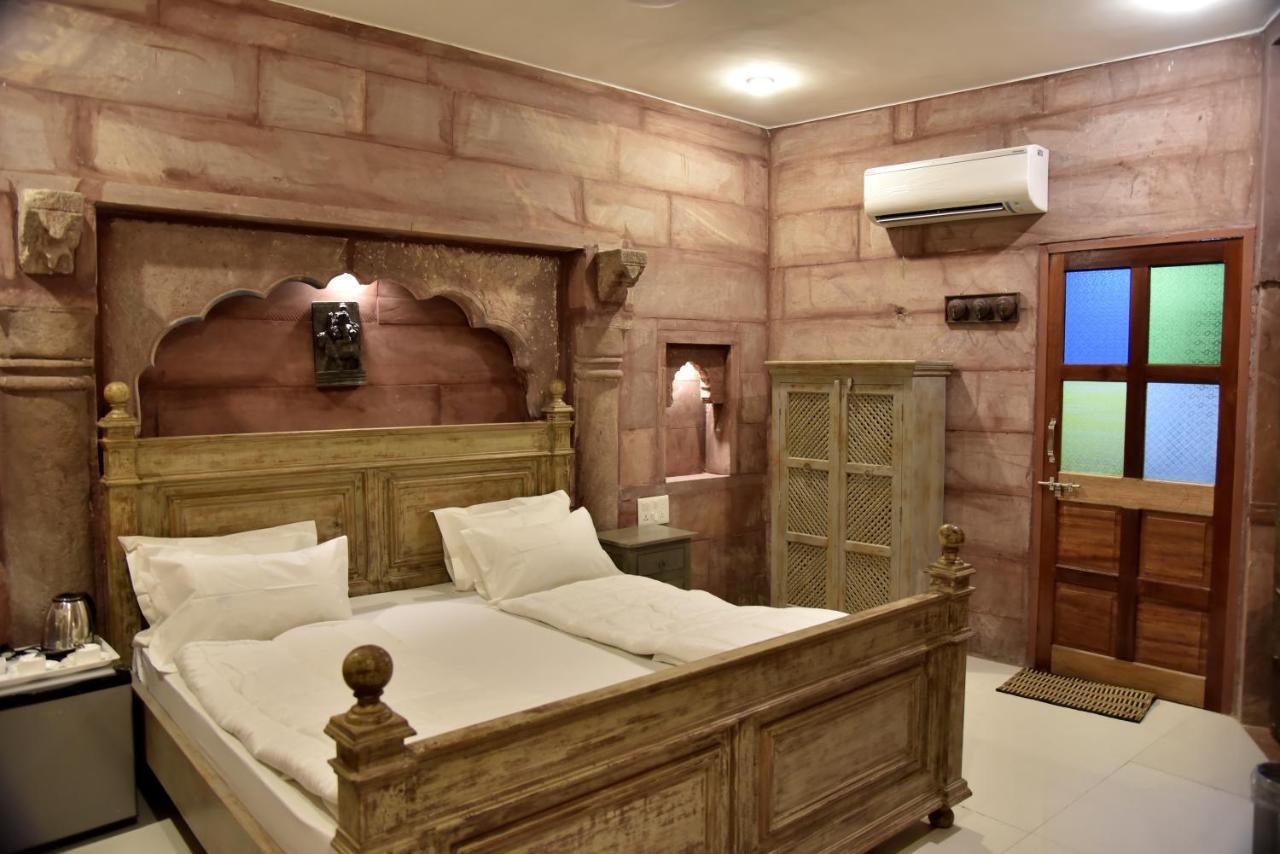 ג'ודפור Dev Kothi - Boutique Heritage Stay מראה חיצוני תמונה
