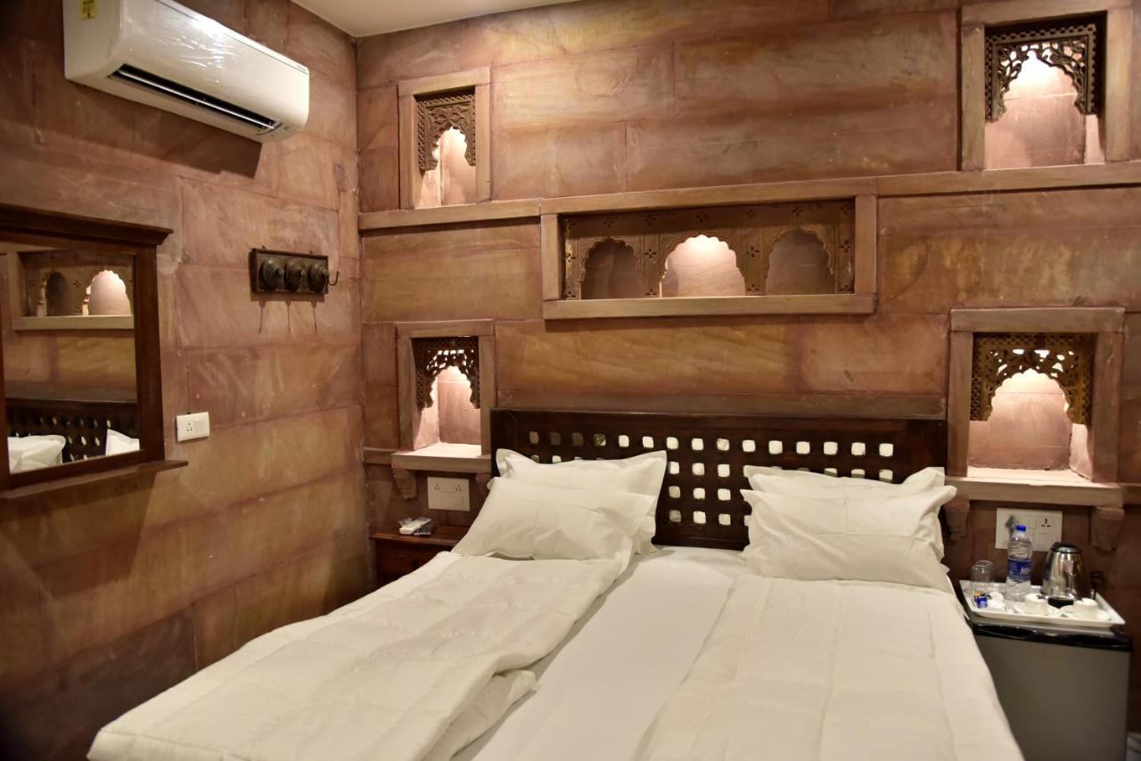 ג'ודפור Dev Kothi - Boutique Heritage Stay מראה חיצוני תמונה