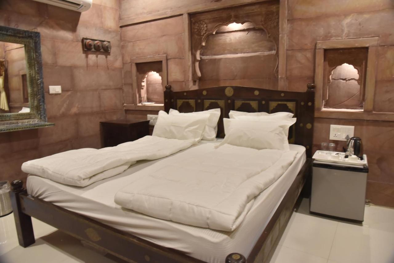 ג'ודפור Dev Kothi - Boutique Heritage Stay מראה חיצוני תמונה