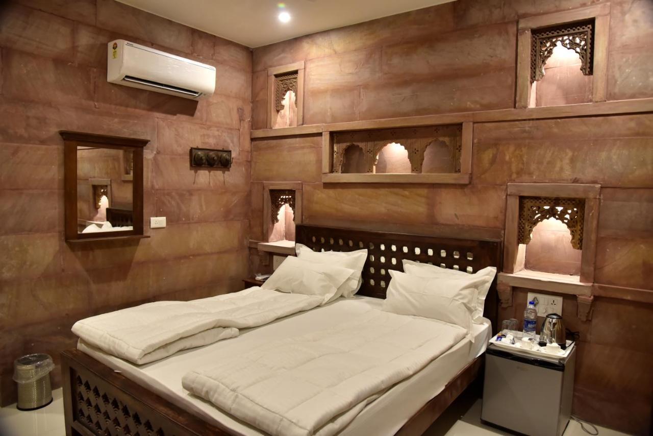 ג'ודפור Dev Kothi - Boutique Heritage Stay מראה חיצוני תמונה