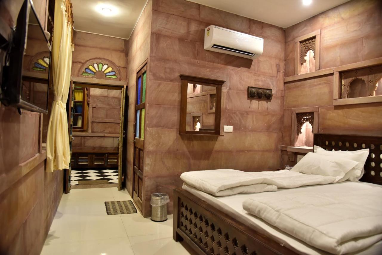 ג'ודפור Dev Kothi - Boutique Heritage Stay מראה חיצוני תמונה